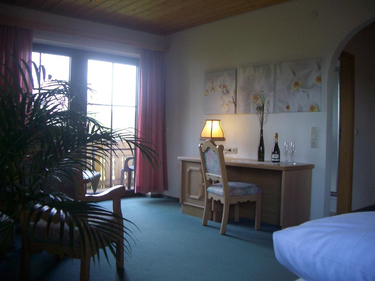 Hotel Bergblick ヴァルメンシュタイナハ エクステリア 写真